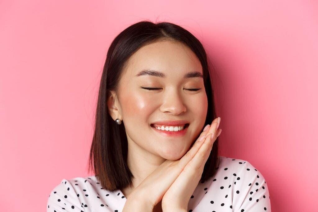các bước sử dụng kem chống nắng nâng tone đúng cách