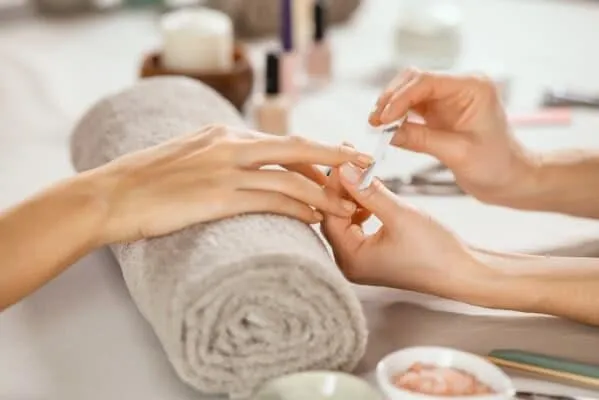 cách-sơn-gel-tại-nhà-dễ-dàng-đơn-giản