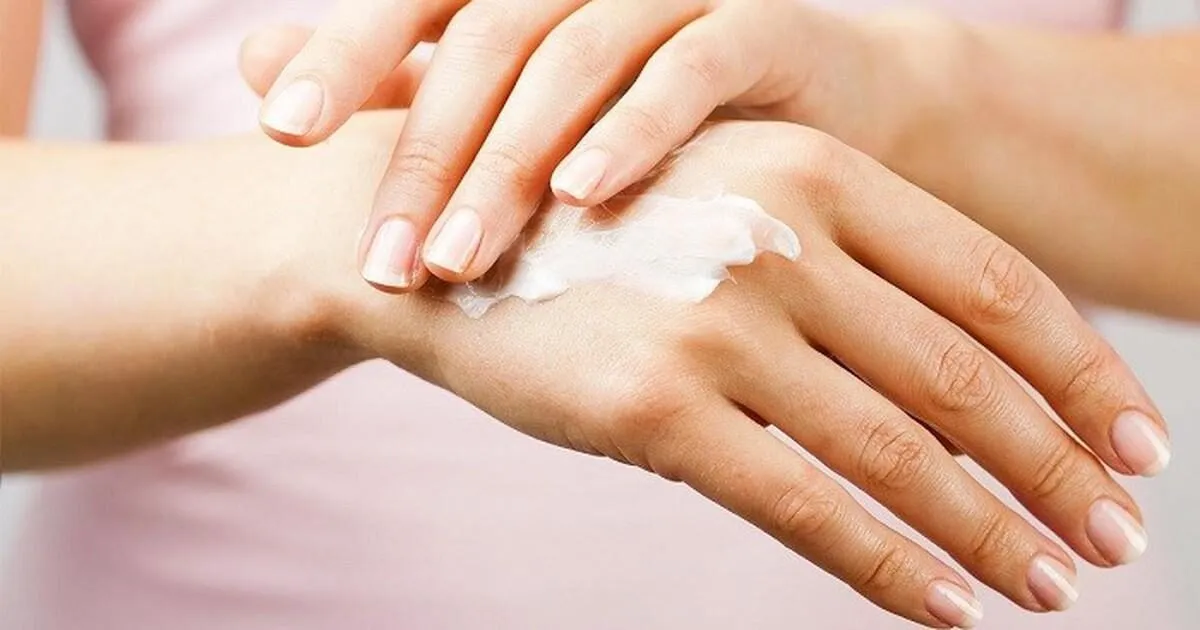 kem dưỡng da tay cần thiết cho da tay mềm mại
