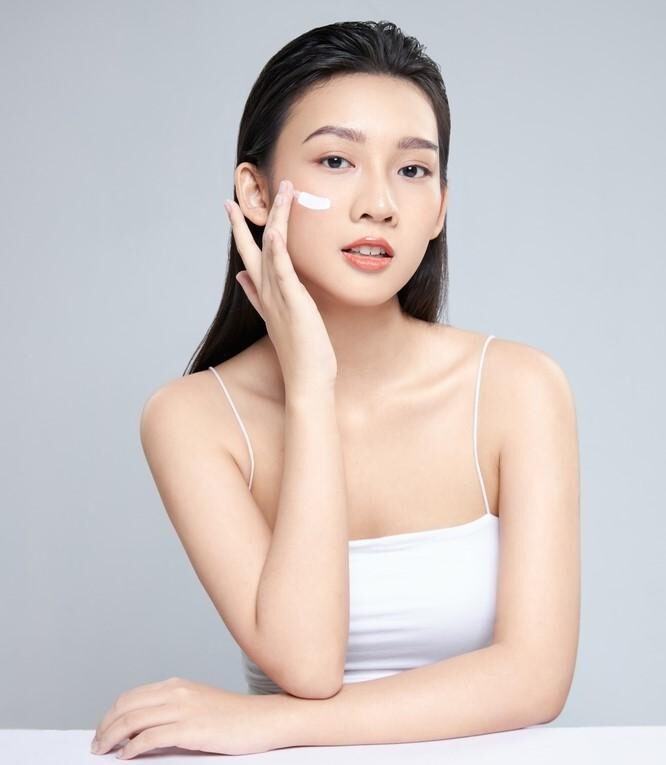 Các sai lầm thường gặp khi dưỡng ẩm cho da dầu mụn