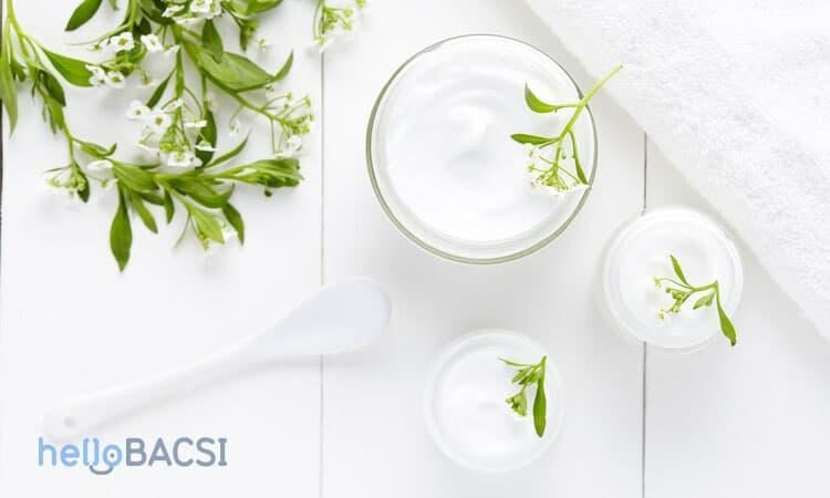 Các thành phần dưỡng ẩm tốt cho da dầu mụn
