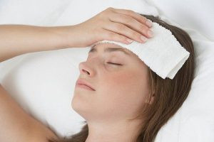 Cách làm mát da bị bỏng nắng