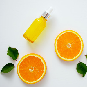 Serum vitamin C giúp làm sáng da hiệu quả
