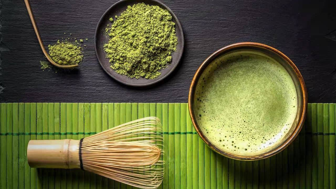 Công thức mặt nạ trị nám từ bột trà xanh nguyên chất