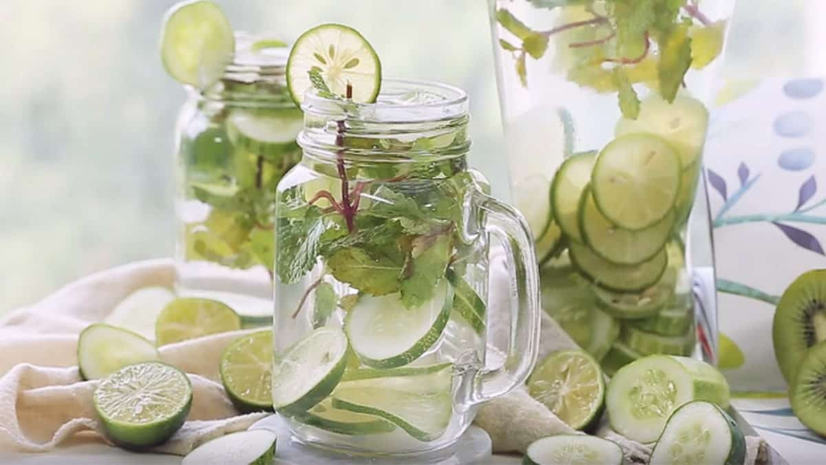 Detox từ chanh và dứa