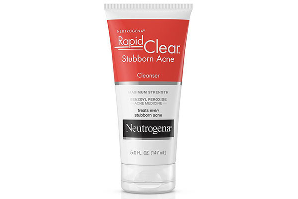 Điều trị mụn đầu đen bằng Benzoyl Peroxide
