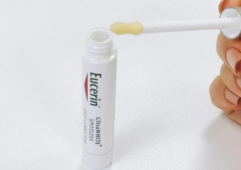 Kem dưỡng giảm đốm nâu Eucerin Utra White + Spot Corrector