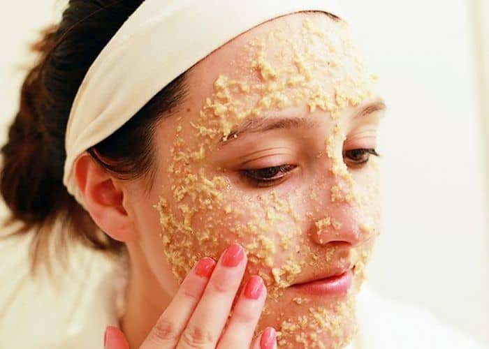 Lưu ý khi sử dụng các công thức trị mụn ẩn từ bột yến mạch