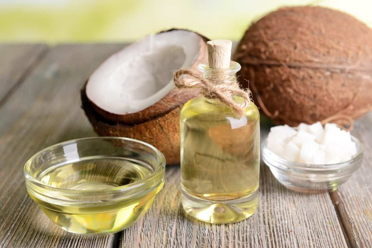 Mặt Nạ Dưỡng Ẩm Từ Dầu Dừa