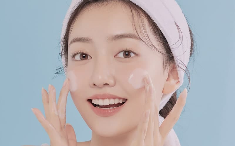 Sữa rửa mặt làm sạch da