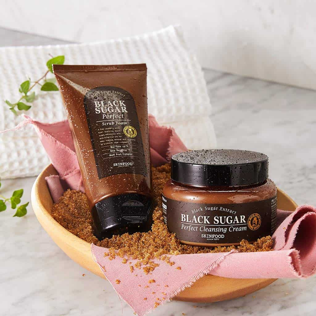 Sữa Rửa Mặt Skinfood Black Sugar Perfect Scrub Foam
