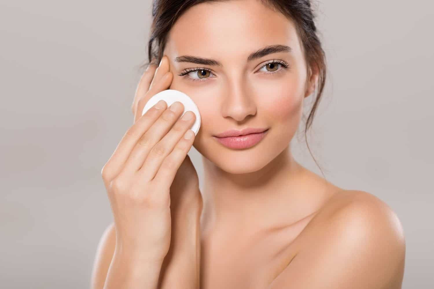 Tẩy trang từ thiên nhiên an toàn với làn da