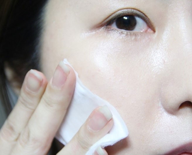 Tẩy Trang Với Bioderma