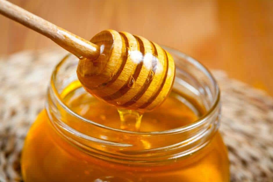 Trị mụn bằng mật ong
