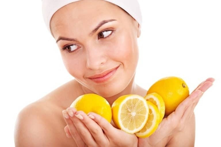 Trị mụn đầu đen bằng chanh