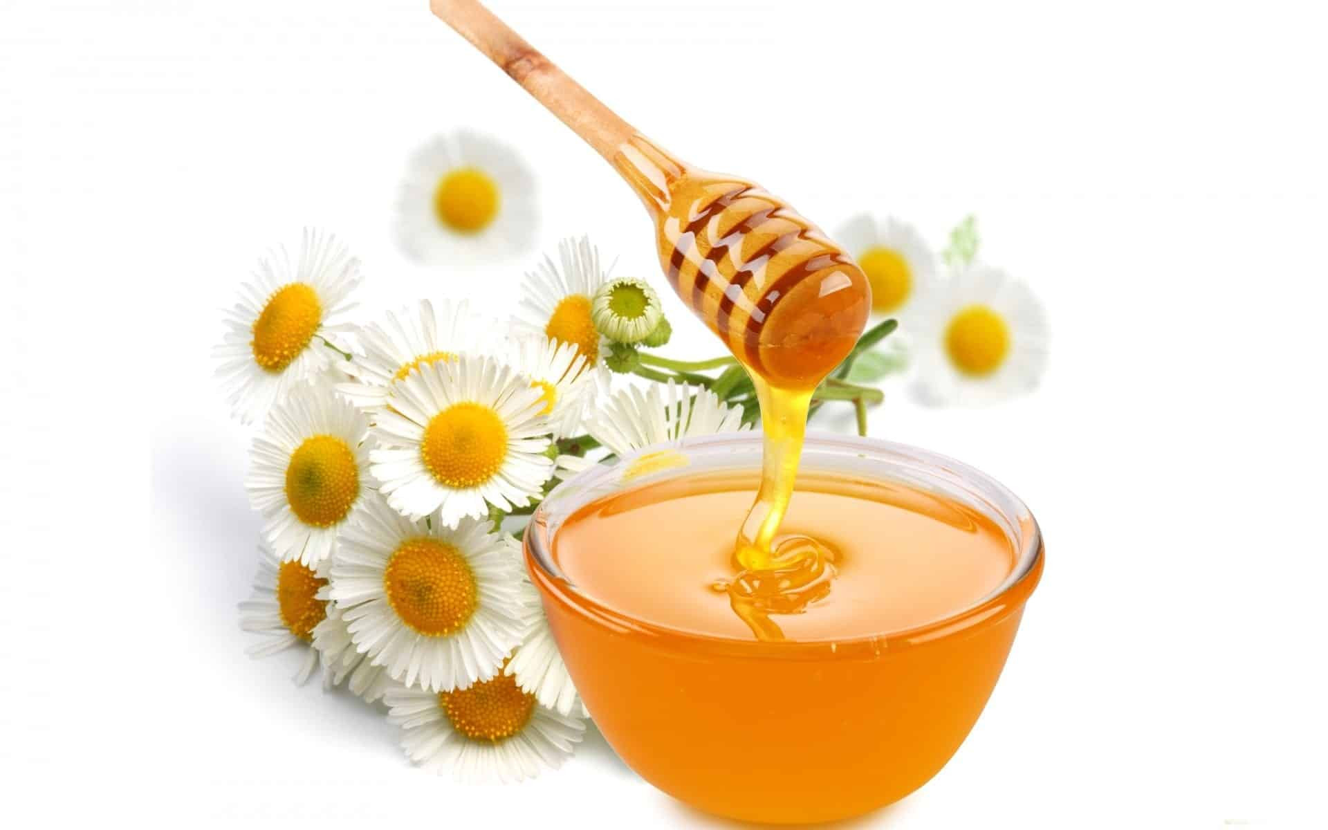 Trị mụn trứng cá bằng mật ong
