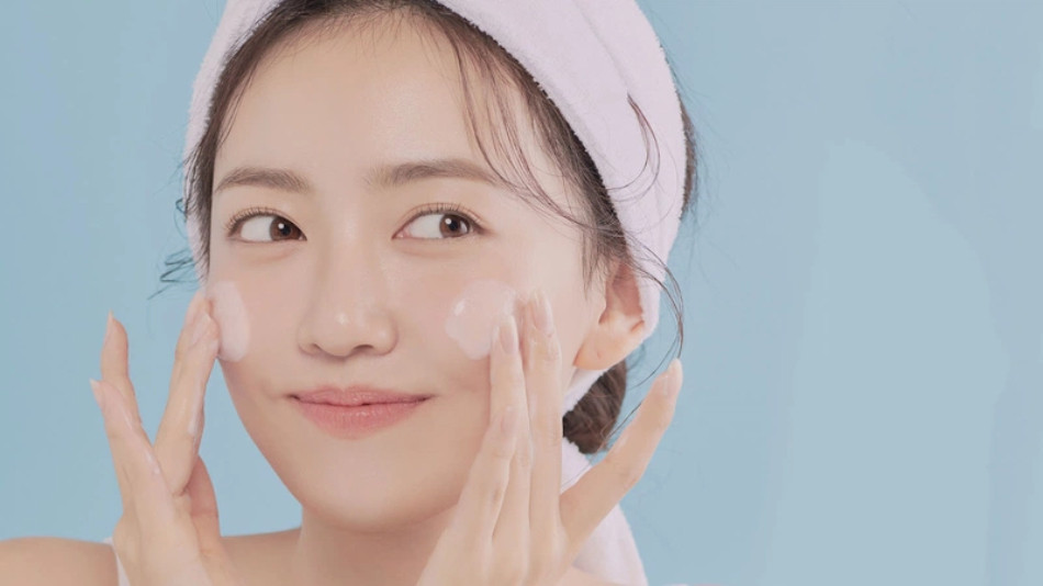 12 Loại Sữa Rửa Mặt Dành Cho Da Nhạy Cảm An Toàn và Lành Tính