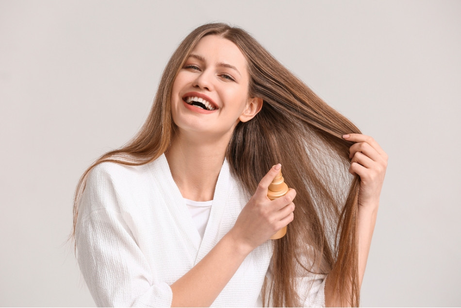 14 Cách Giúp Chuyển Đổi Tóc Khô Thành Tóc Mềm Mượt Hiệu Quả