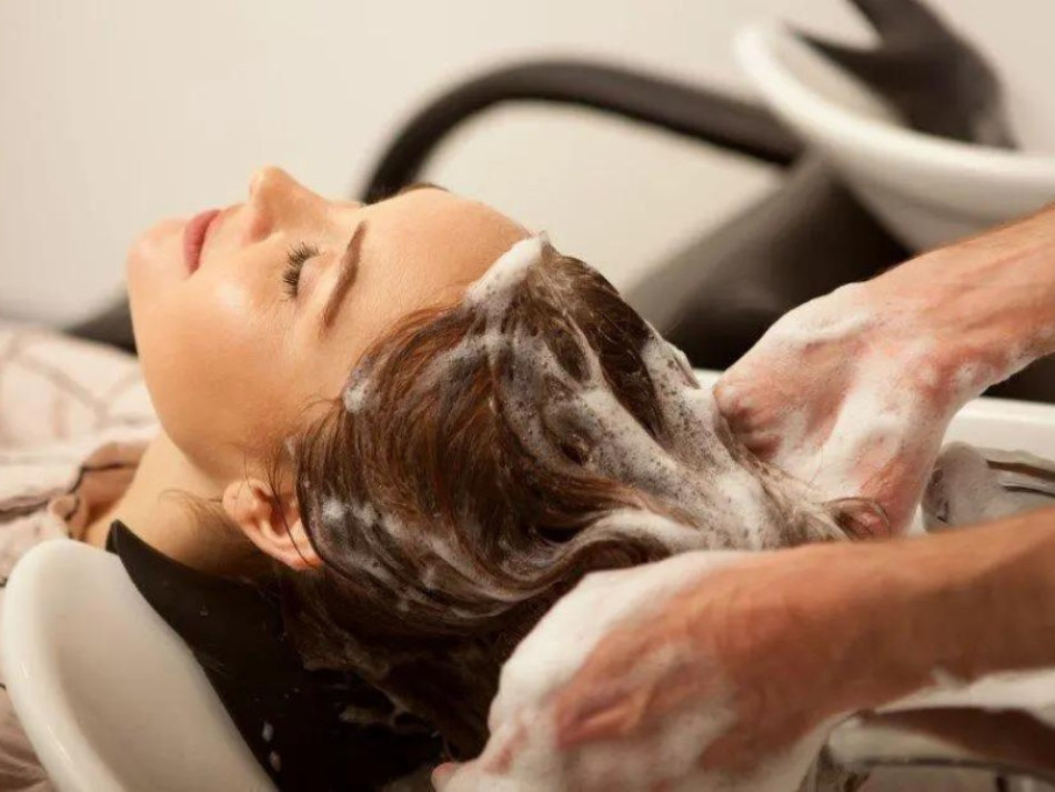 22+ Cách Chăm Sóc Tóc Nhanh Dài Và Dày Cấp Tốc Tại Nhà