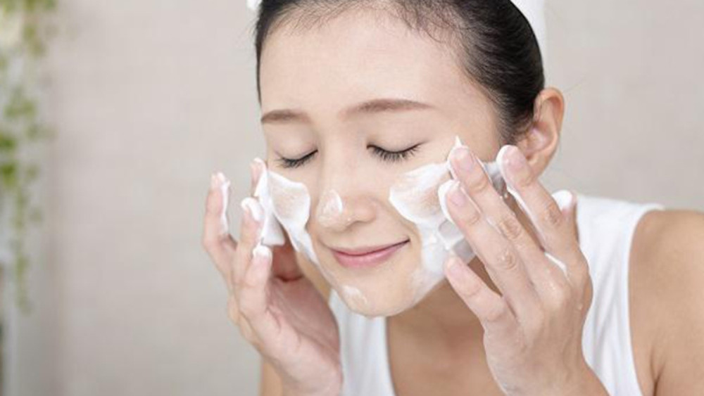8 bước chăm sóc da dầu lỗ chân lông to khoa học, hiệu quả tại nhà