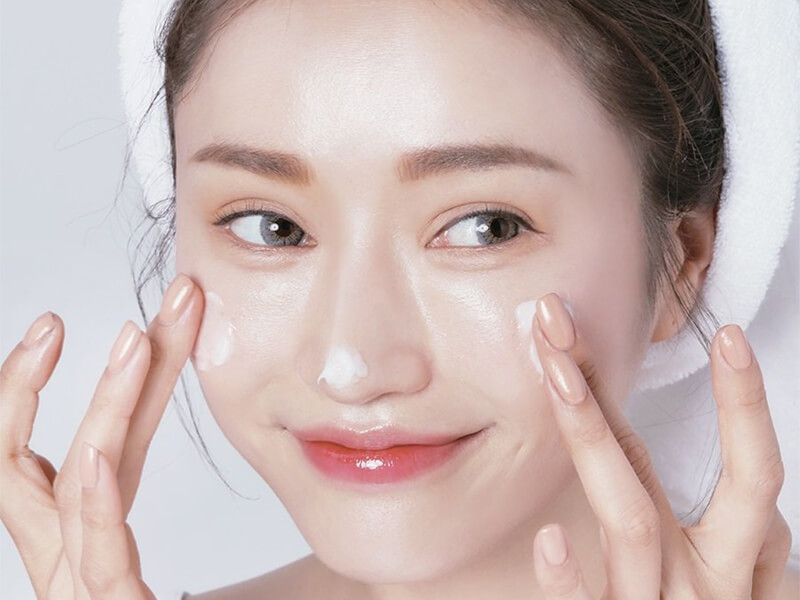 8 bước chăm sóc da khô hiệu quả