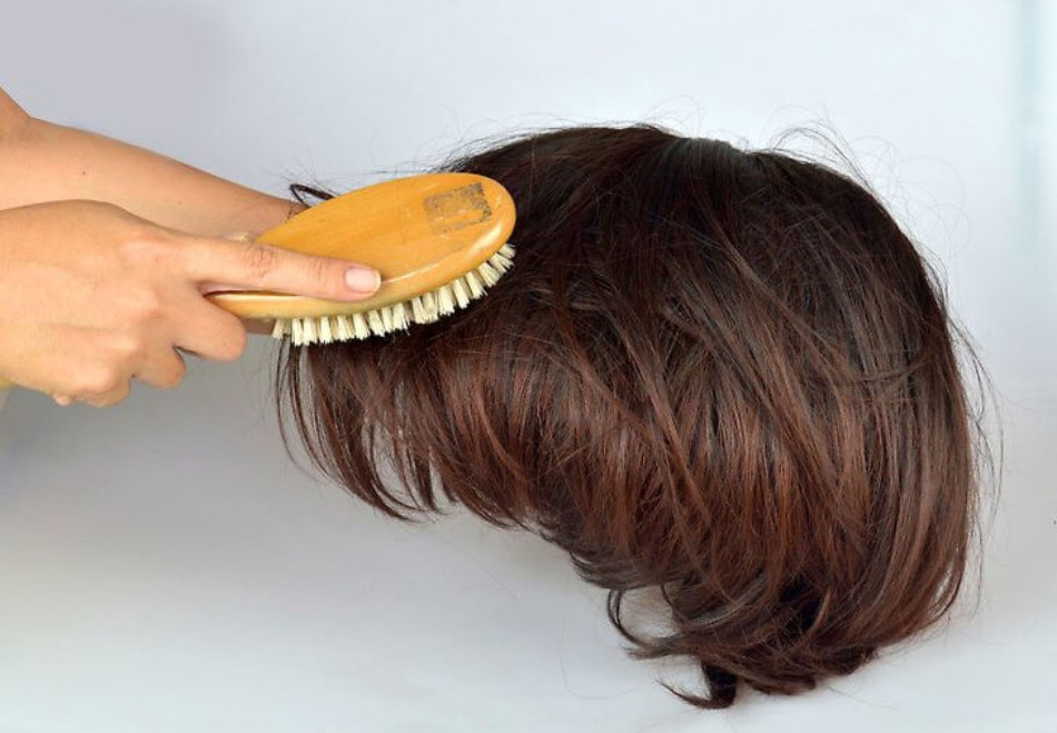 8 Cách Chăm Sóc Tóc Giả Bị Rối Để Luôn Mềm Mượt