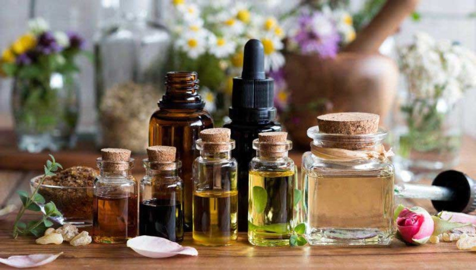 Bà bầu có dùng kem dưỡng da được không? 5 Lưu ý CẦN BIẾT