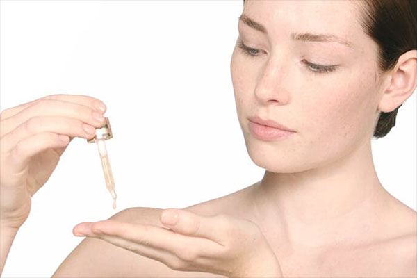 Booster là gì? Phân biệt 3 loại: Booster, serum, essence