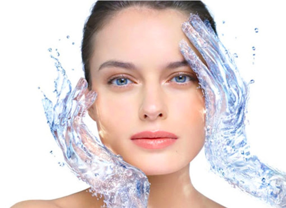 Cách chăm sóc da mặt bị mụn ẩn đơn giản, hiệu quả tại nhà 