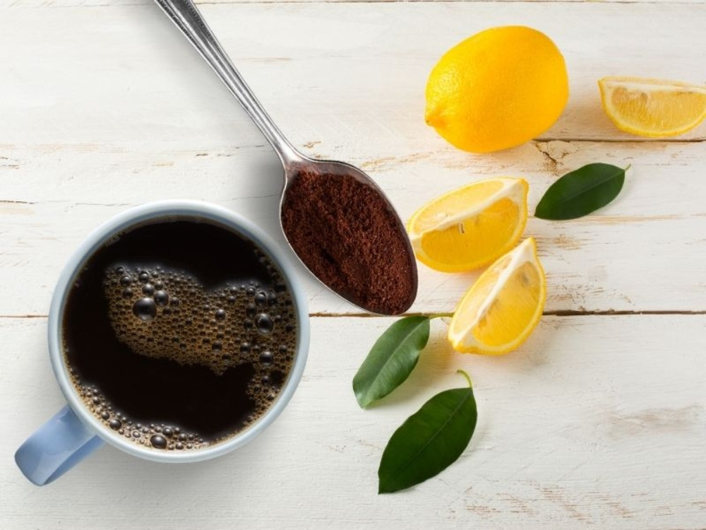 Cách Làm Trắng Da Mặt Đơn Giản Tại Nhà Bằng Bã Cà Phê