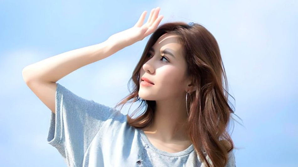 Cách Phục Hồi Tóc Xơ Rối Không Vào Nếp Hiệu Quả Ngay Tại Nhà