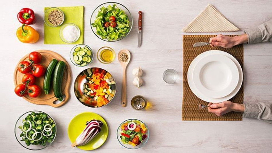 Cách Phục Hồi Tóc Xơ Rối Không Vào Nếp Hiệu Quả Ngay Tại Nhà