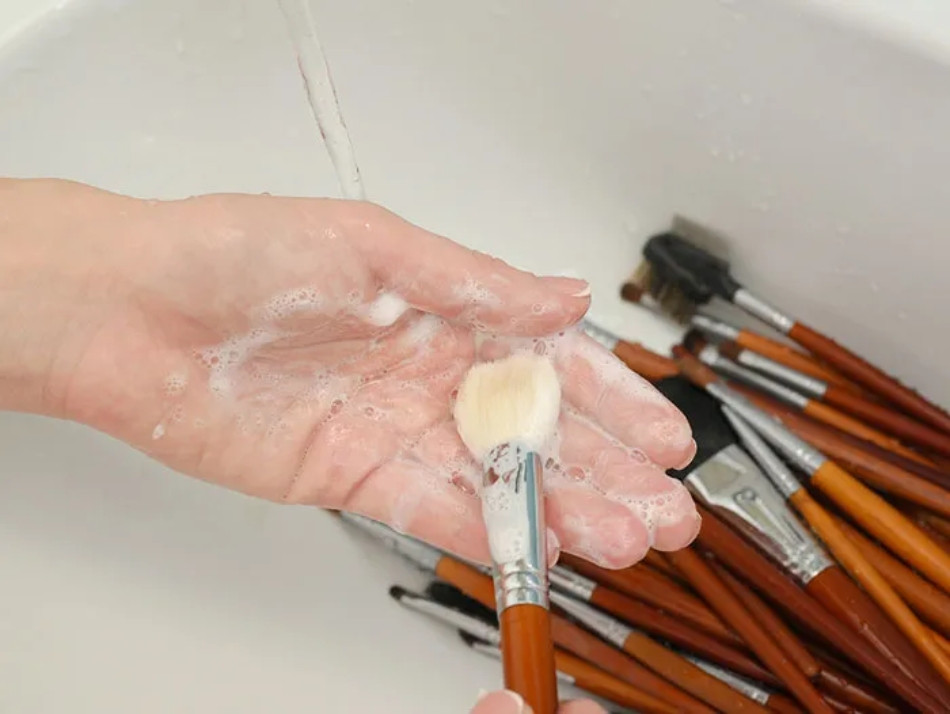 Cách Vệ Sinh Da Mặt Mụn Đúng Cách Để Da Khỏe Mạnh