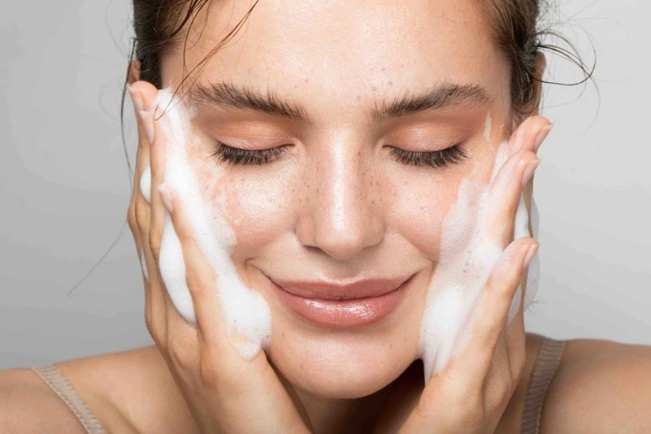 Cách Vệ Sinh Da Mặt Mụn Đúng Cách Để Da Khỏe Mạnh
