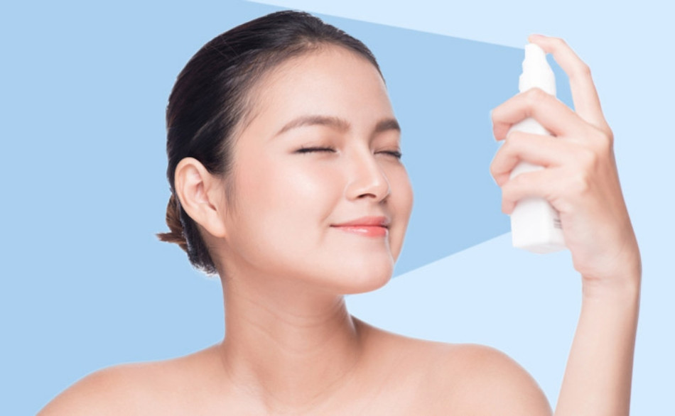 Có Nên Xịt Khoáng Cho Da? Tìm Hiểu Công Dụng Và Lợi Ích