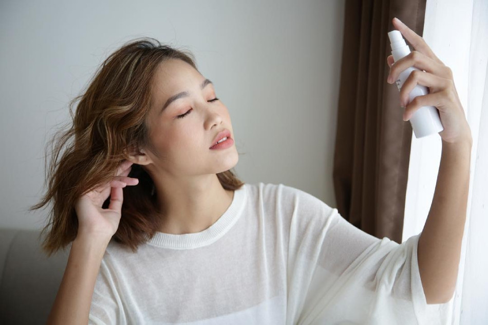 Có Nên Xịt Khoáng Cho Da? Tìm Hiểu Công Dụng Và Lợi Ích