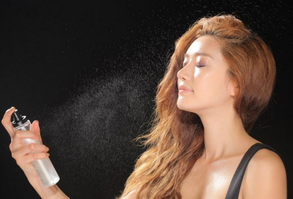 Có Nên Xịt Khoáng Cho Da? Tìm Hiểu Công Dụng Và Lợi Ích