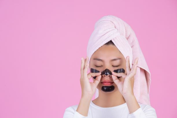 Gel Lột Mụn: Những Điều Cần Biết và TOP 5 Sản Phẩm An Toàn Bạn Nên Dùng