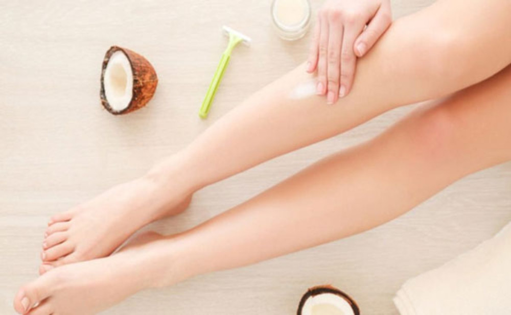 Hướng dẫn 12 cách làm trắng đầu gối, khuỷu tay nhanh chóng, dễ thực hiện