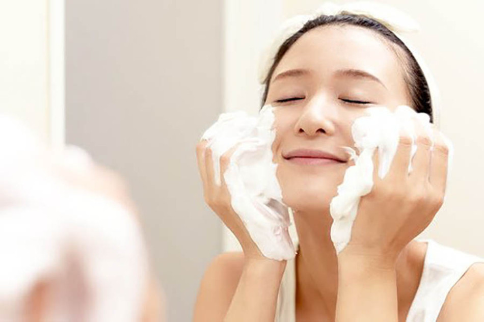 Hướng dẫn rửa mặt đúng cách để da khỏe mạnh