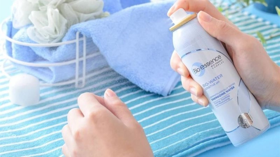Review top 16 xịt khoáng trang điểm và dưỡng da tốt nhất