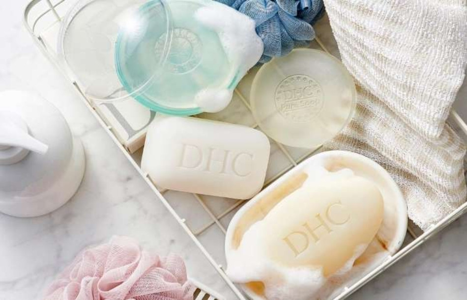 Rửa mặt đúng cách: 15 quy tắc vệ sinh da mặt mà bạn cần biết