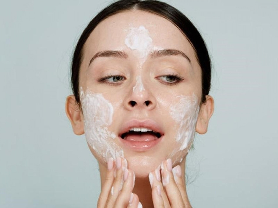 Rửa mặt nhiều có tốt không? Lời giải đáp cho làn da khỏe mạnh