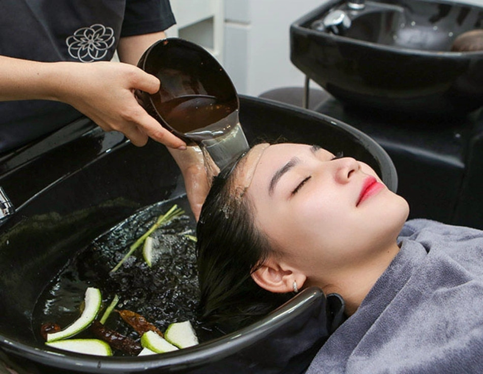 Tại Sao Nhuộm Tóc Xong Bị Gàu? 5 Cách Khắc Phục Hiệu Quả