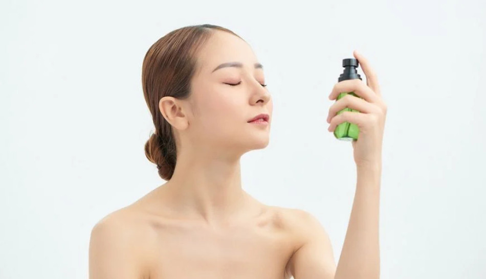 Top 12 xịt khoáng dưỡng ẩm cho da khô tốt và đáng mua nhất 2024