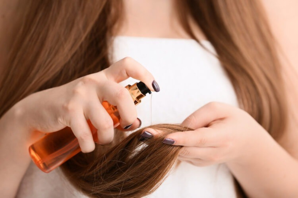 Trị rụng tóc với 14 mẹo chăm sóc tóc gãy rụng hiệu quả tại nhà